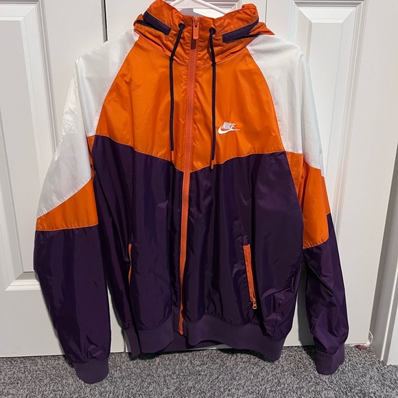 Nike Other - Nike windbreaker